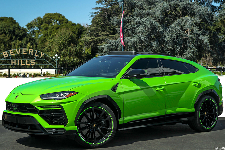 LAMBORGHINI URUS GREEN