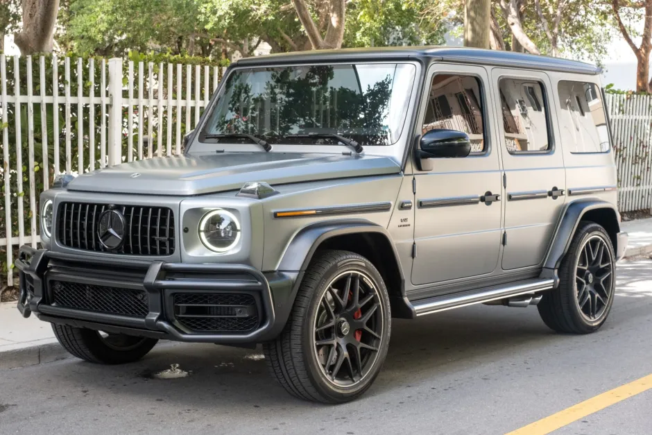 MERCEDES G63 GRAY 2022