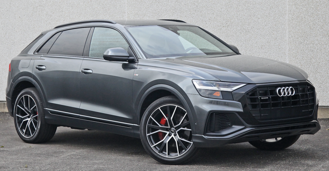 AUDI Q8 GRAY